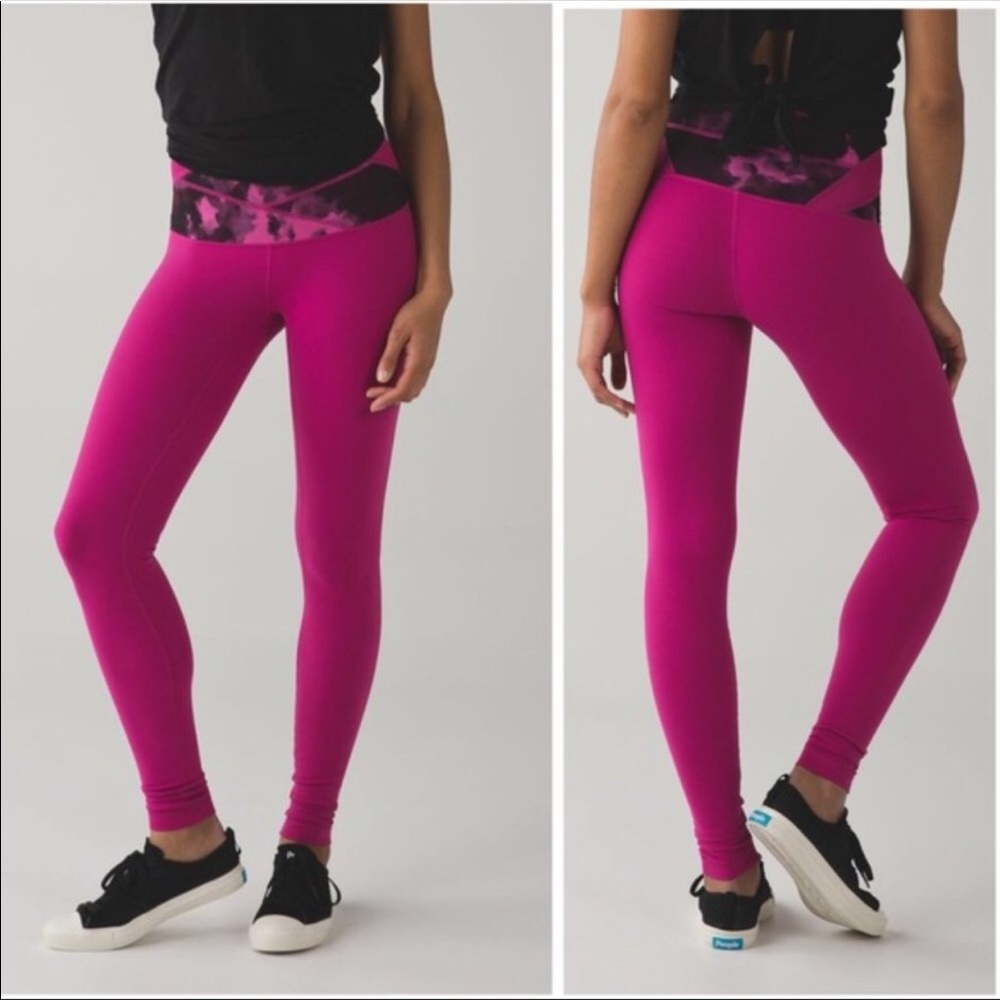 EUC Lululemon Wunder Under Raspberry Blooming